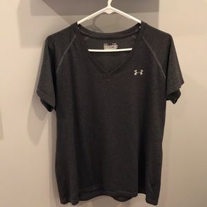 Semi-Fitted Under Armour Woman’s V-Neck